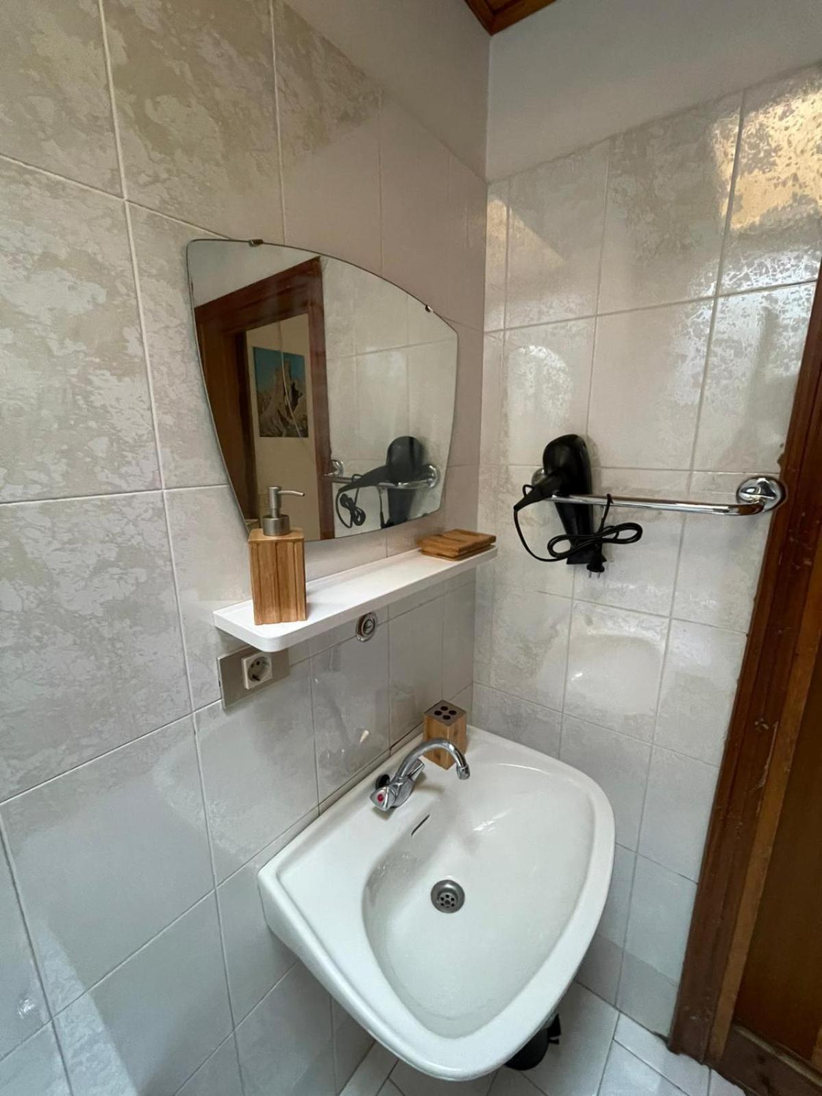 Hotel Picchio Rosso - Stanza Privata Con Bagno In Val Di Fassa Pera Exterior foto