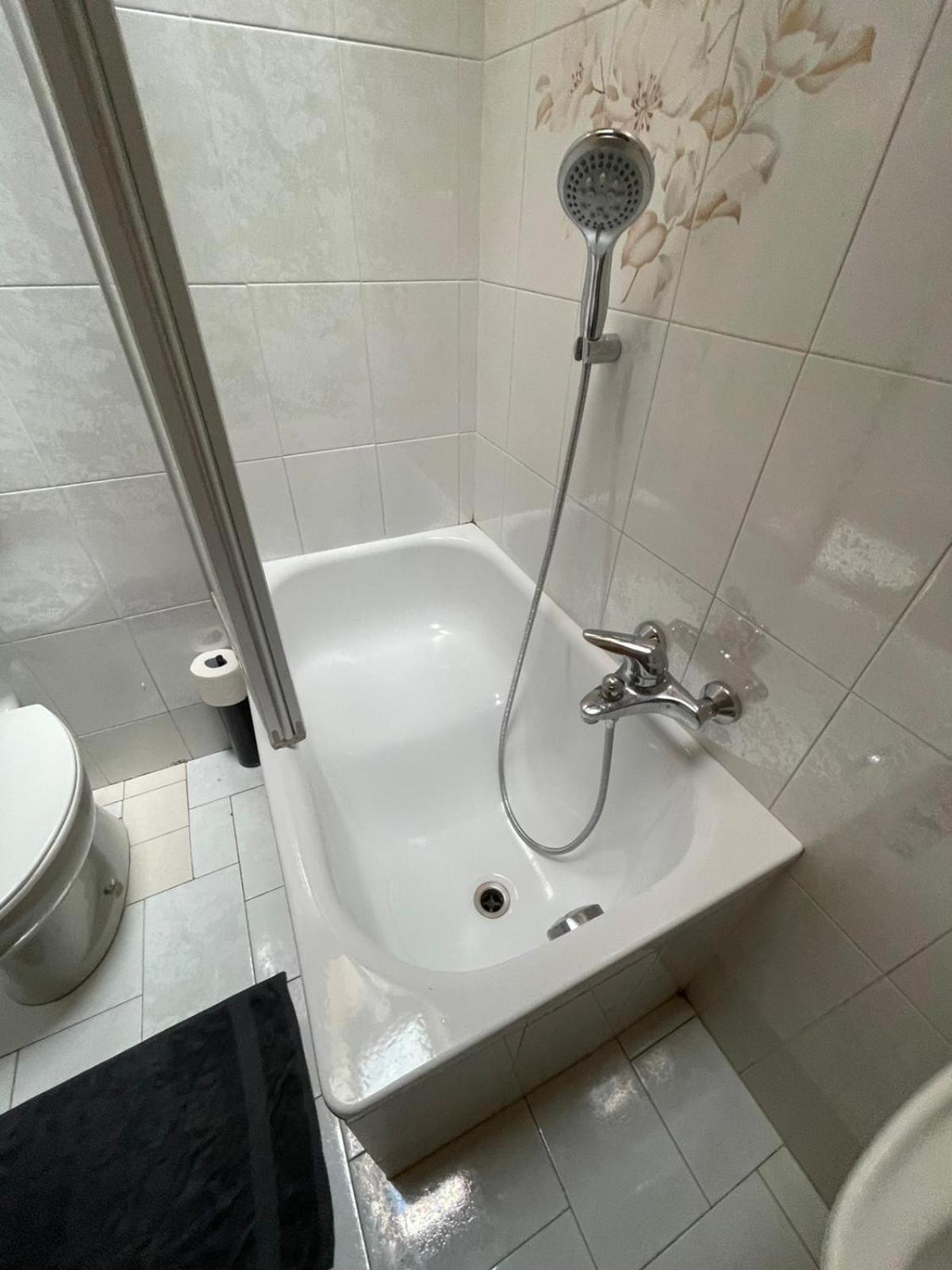 Hotel Picchio Rosso - Stanza Privata Con Bagno In Val Di Fassa Pera Exterior foto